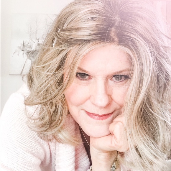 Meet your Posher, Patti - Picture 2 of 3